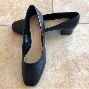 Nine West 1.5 Inch Block Heel Pump